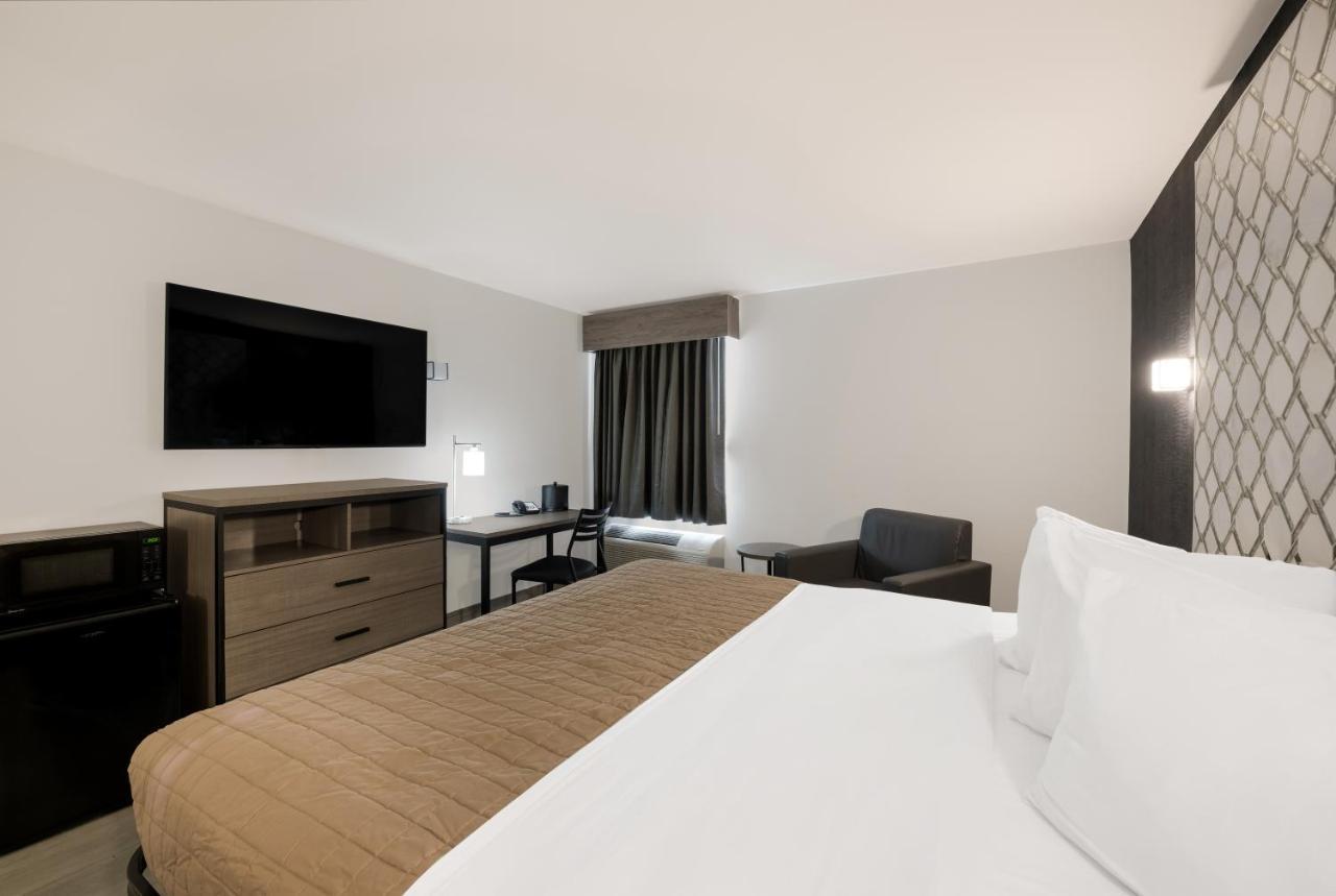 Essence Express Wayne Hotel Екстериор снимка