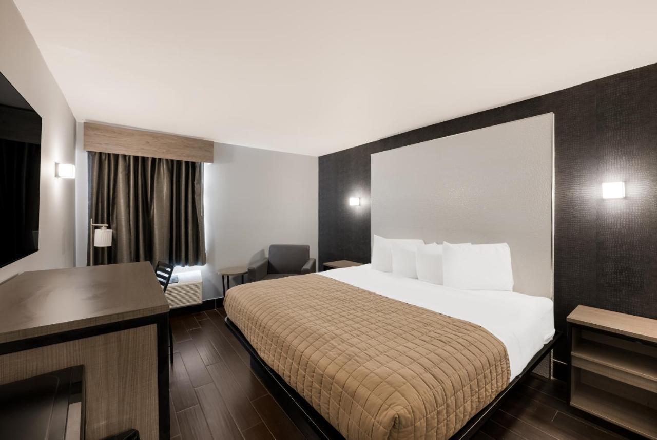 Essence Express Wayne Hotel Екстериор снимка