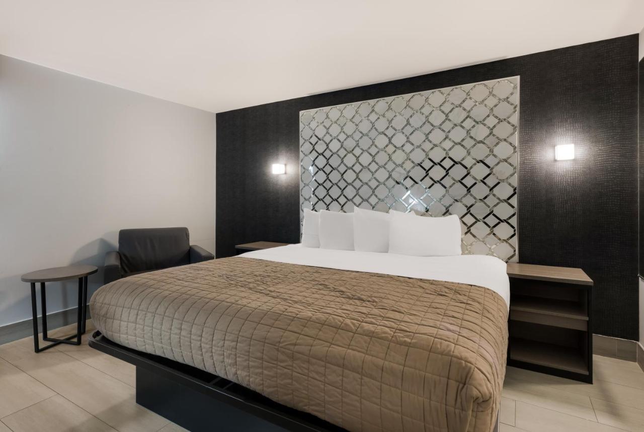 Essence Express Wayne Hotel Екстериор снимка