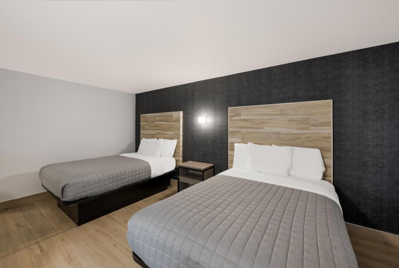 Essence Express Wayne Hotel Екстериор снимка
