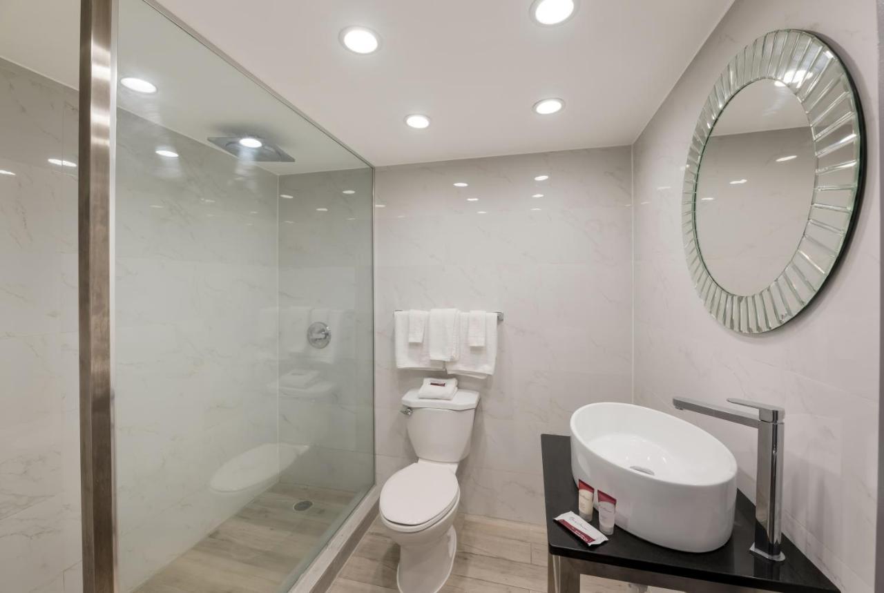 Essence Express Wayne Hotel Екстериор снимка